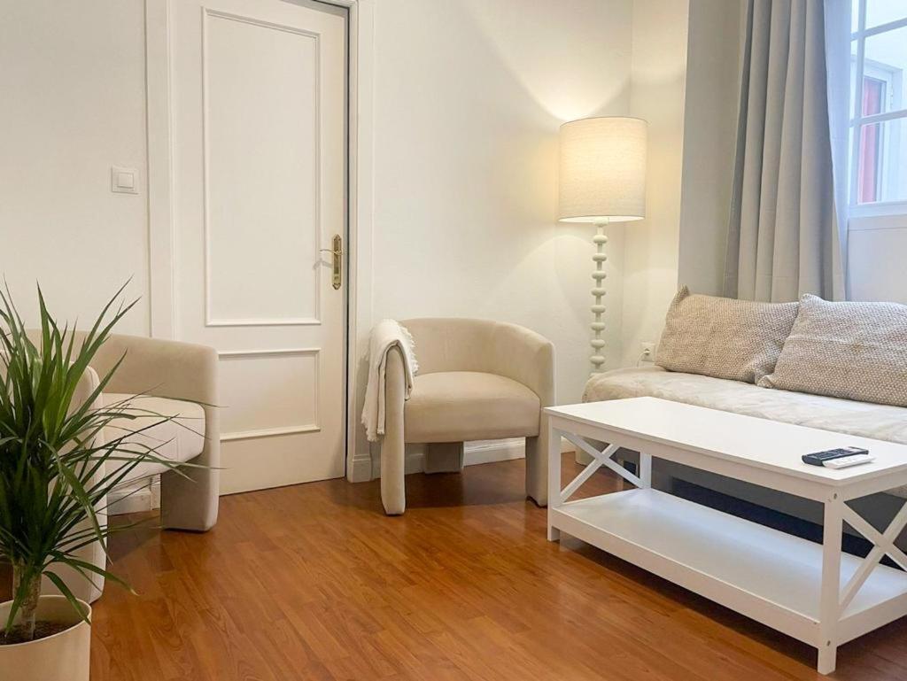 Apartamentos Malaga Centro Екстер'єр фото